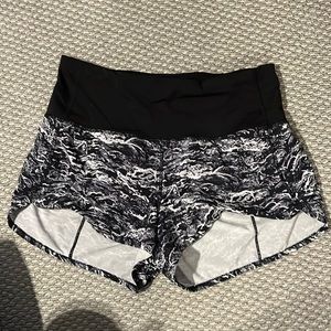 Lululemon lined patterned shorts size 8
